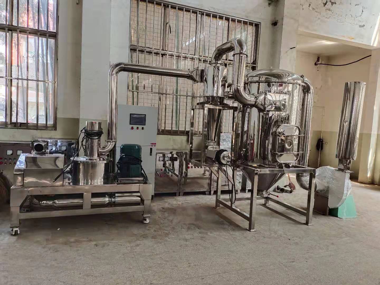 超微粉碎機.jpg 超微粉碎機.jpg